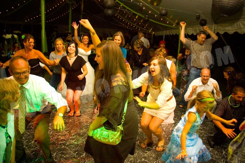 Wedding DJs in Mankato, MN